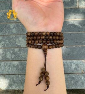 Vòng trầm 108 hạt rừng tự nhiên