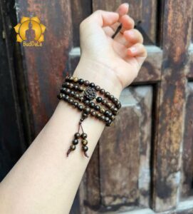 Vòng trầm hương 108 hạt Sánh chìm mix charrm sen trầm